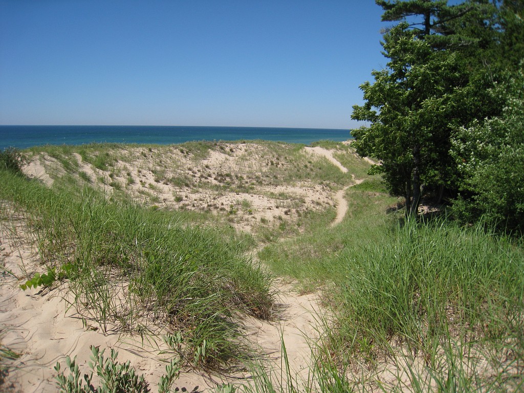 Michigan TC 2010-07 0380.jpg - The Michigan West Coast Tour of July 2010. From Luddington State Park to Traverse City for the Cherry Festival!